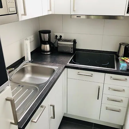 Am Stadtwald, 24h Check-in